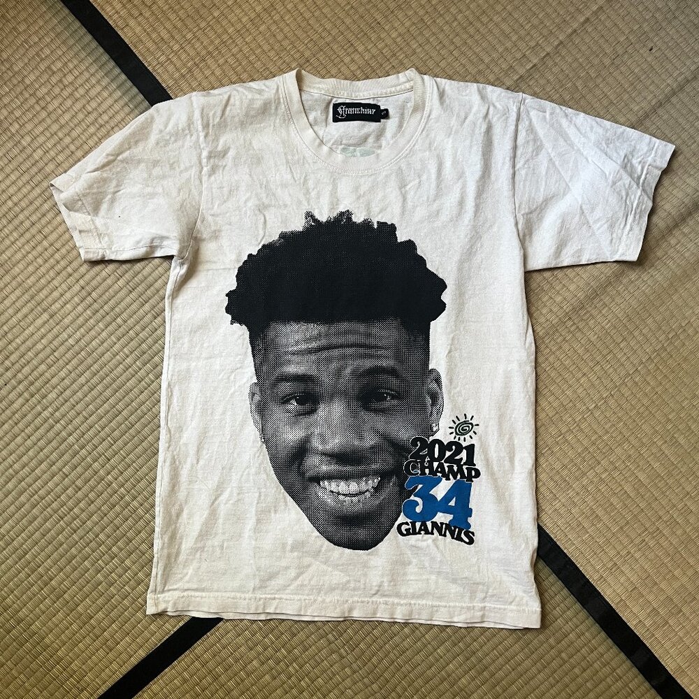Franchise T-Shirt - Issue 06 cover star Giannis Antetokounmpo